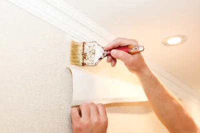 Pose de papier peint à Eix — revêtements muraux et toiles de verre